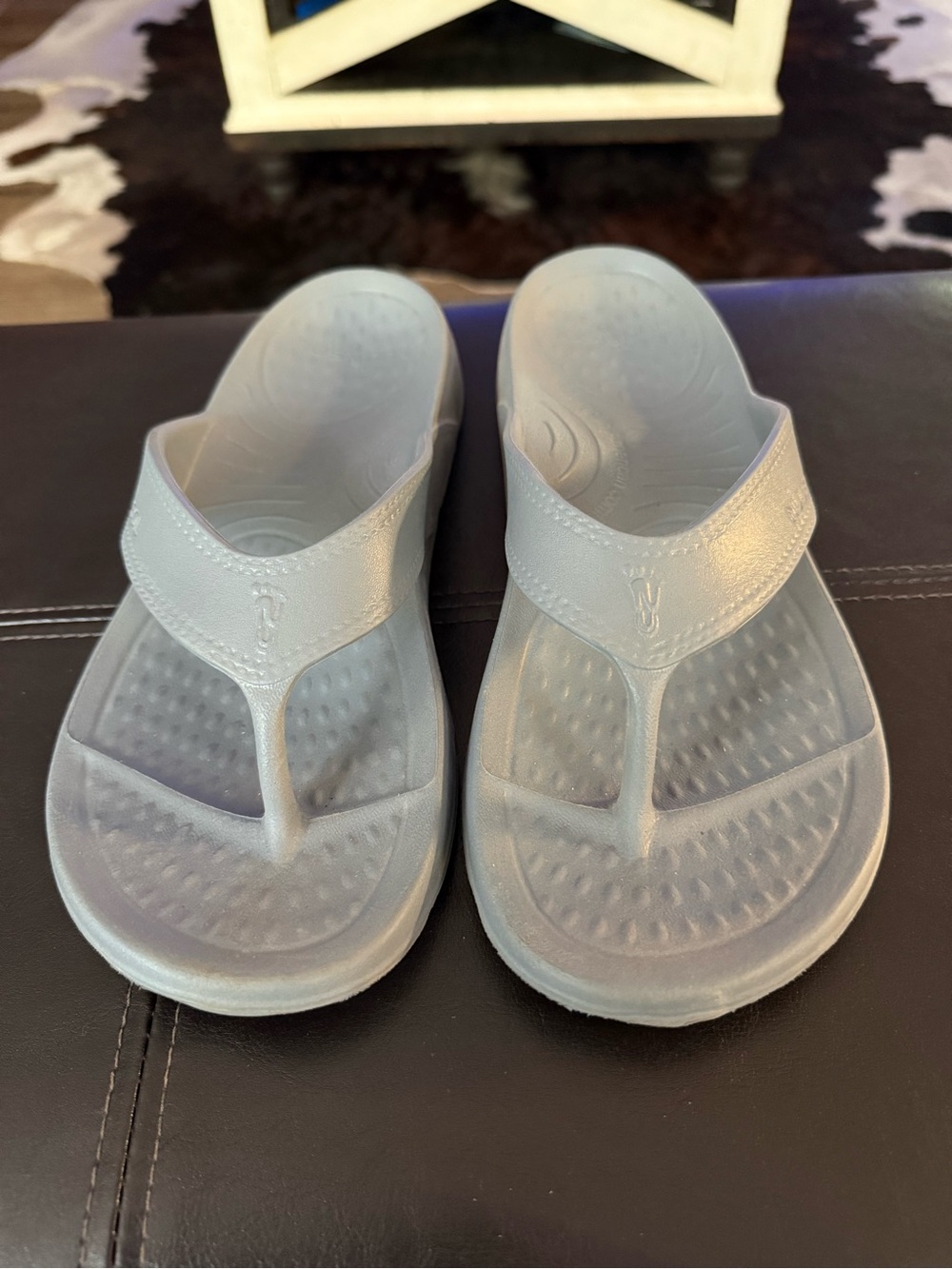 Nuusol women’s size 8
